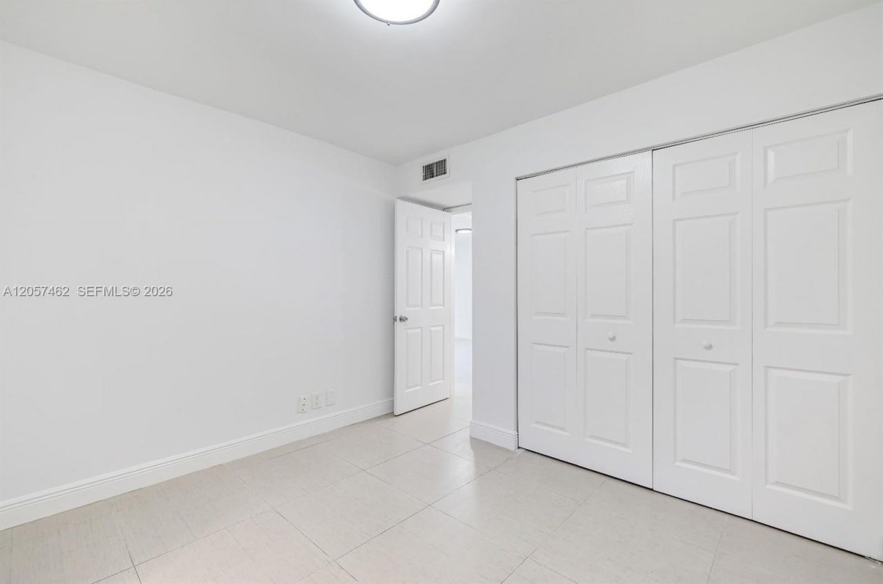 9471 Evergreen Pl , Unit 104, Davie, FL 33324 Photo