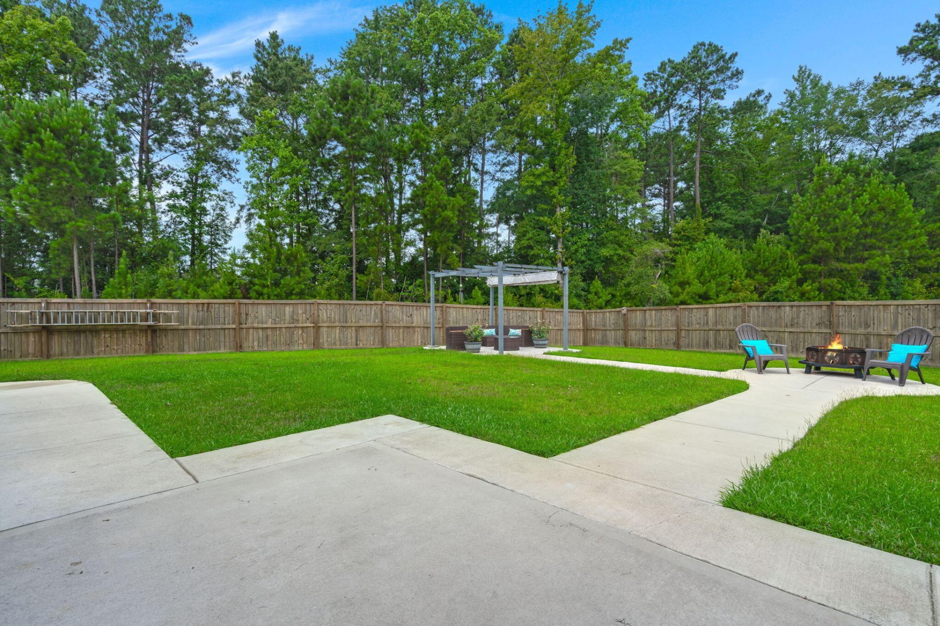 625 Silver Spruce Street Photo 14