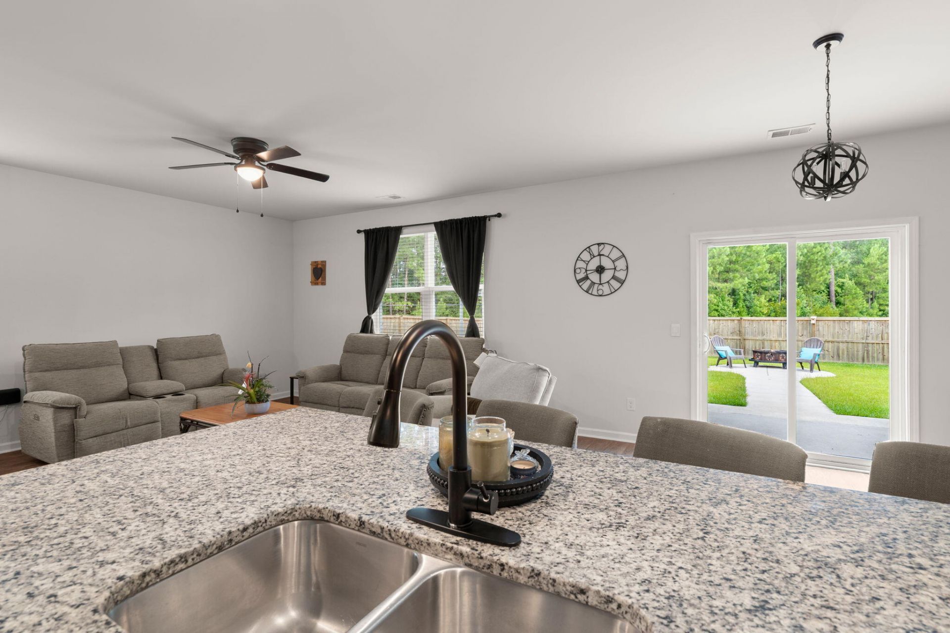 625 Silver Spruce Street Photo 7