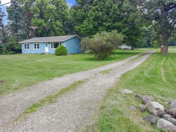 10808 Gasch Road , Harvard, IL 60033