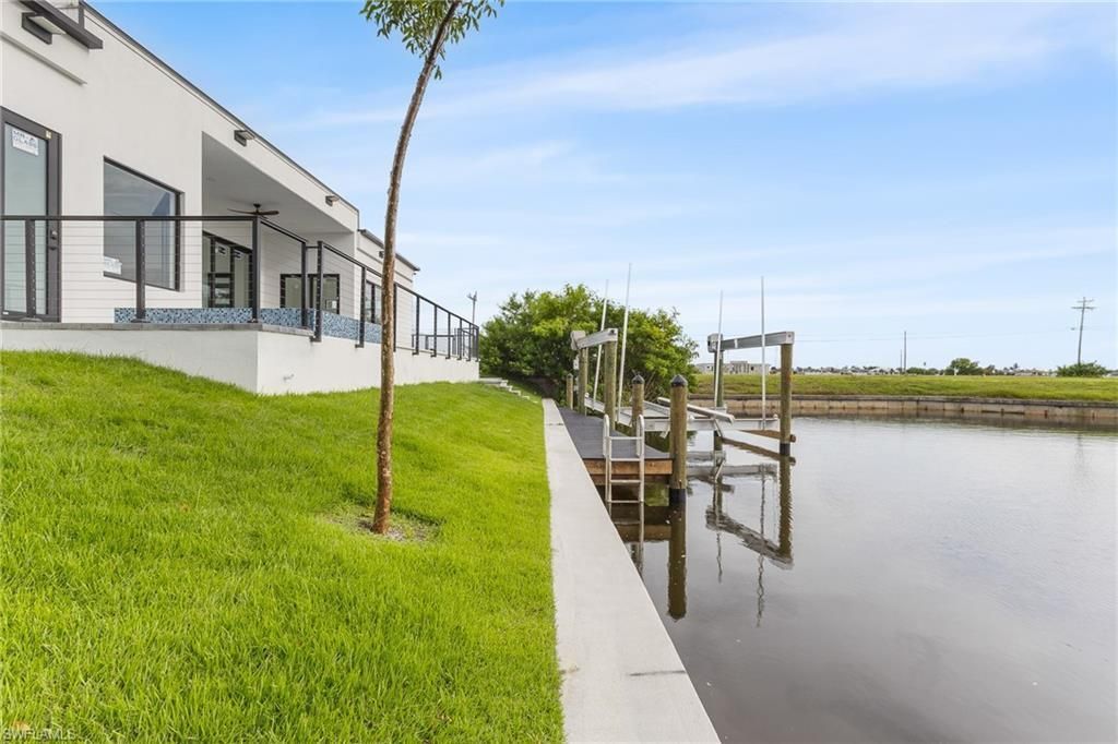 806 NW 33rd Ave , Cape Coral, FL 33993 Photo