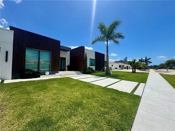 1787 Dogwood DR , MARCO ISLAND, FL 34145