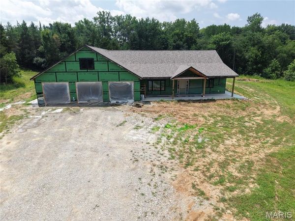 12155 Lakewood Place, New London, MO 63459