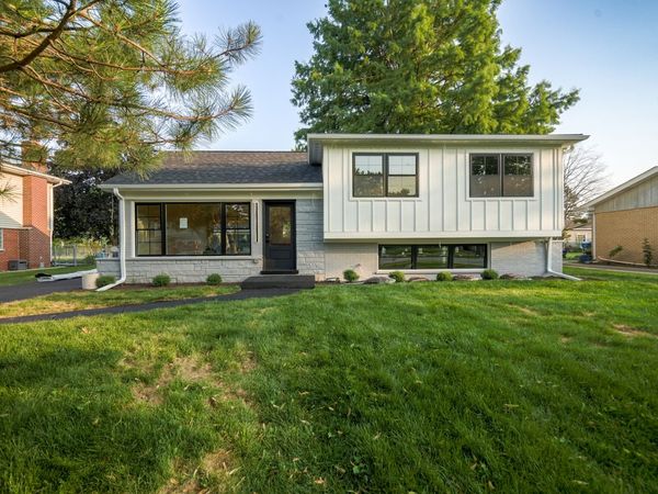 1707 W Martin Lane , Mount Prospect, IL 60056