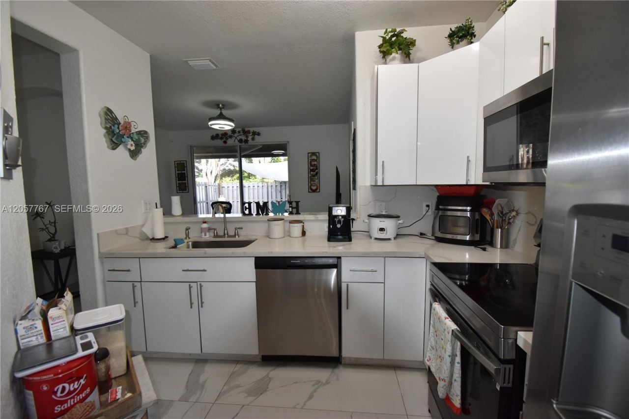 3818 SW 171st Ter , Miramar, FL 33027 Photo