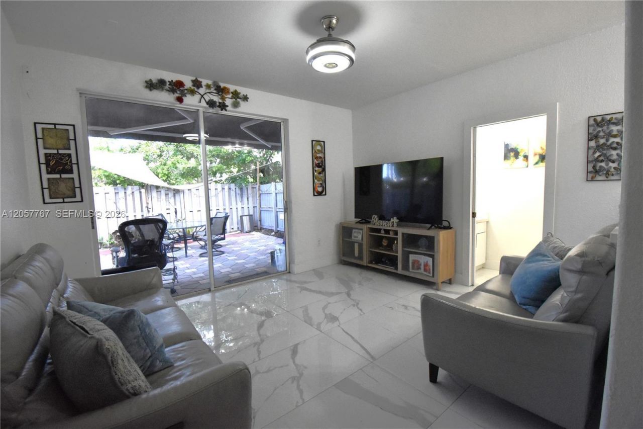 3818 SW 171st Ter , Miramar, FL 33027 Photo