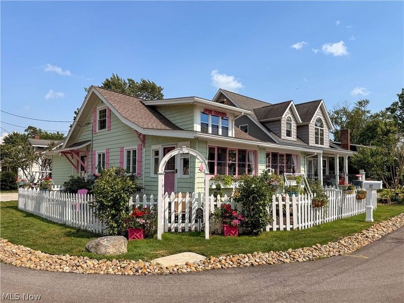 27 Bungalow Bay Boulevard, Chippewa Lake, OH 44215 Photo 2