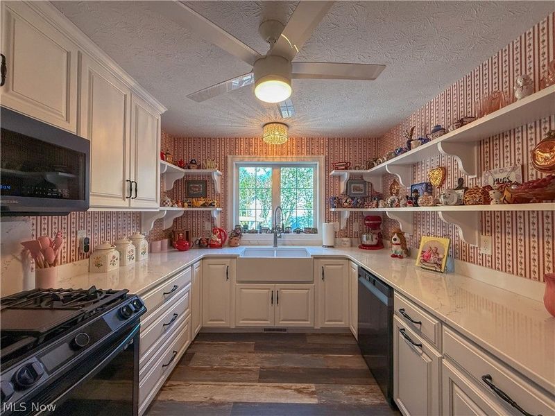 27 Bungalow Bay Boulevard, Chippewa Lake, OH 44215 Photo 7