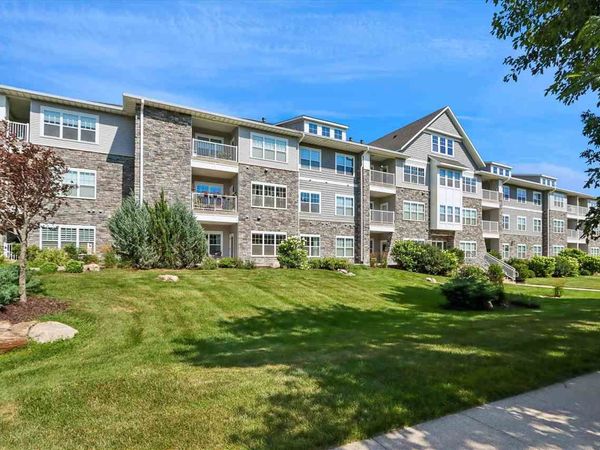 260 N Scott Blvd., Unit 110, Iowa City, IA 52245