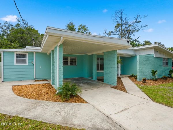 2234 LA VALLE Drive, Jacksonville, FL 32210