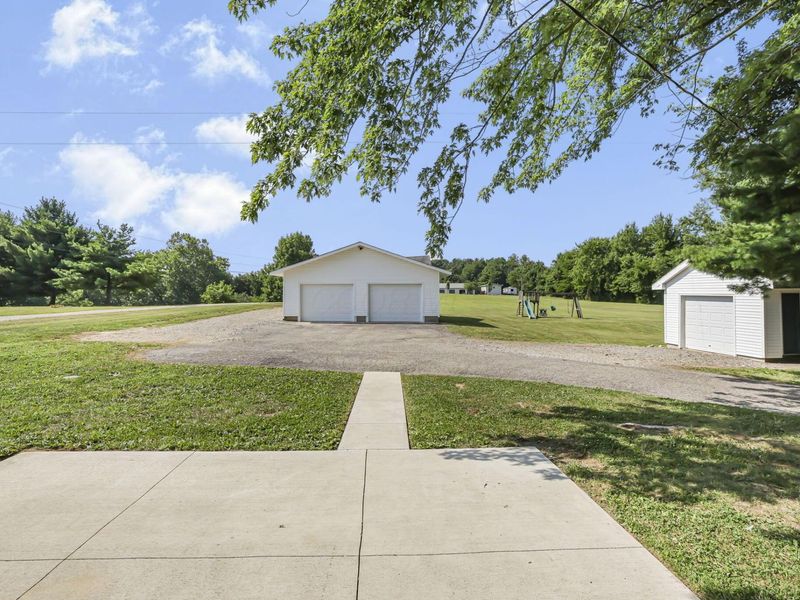 8073 Stout Road, Circleville, OH 43113 Photo 34