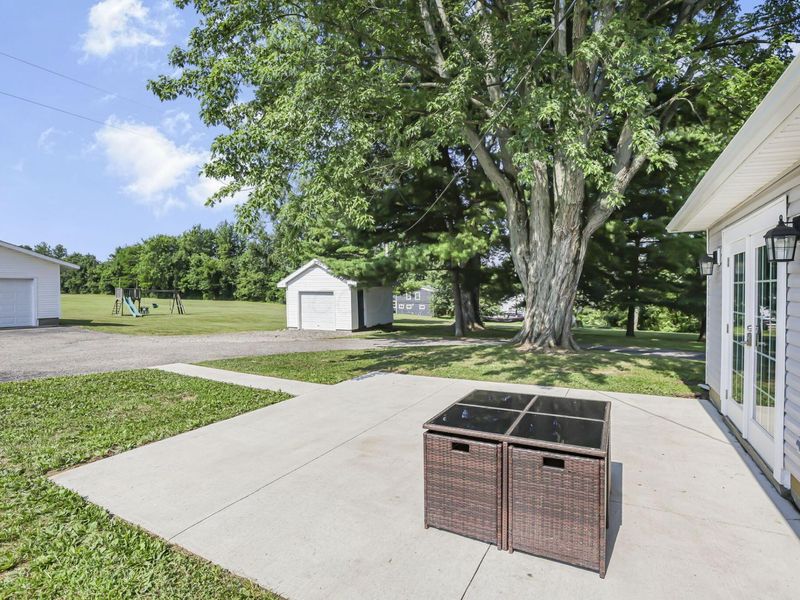 8073 Stout Road, Circleville, OH 43113 Photo 9
