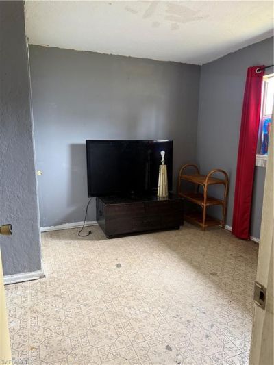 308 Vermont Way, Lehigh Acres, FL 33936 Photo