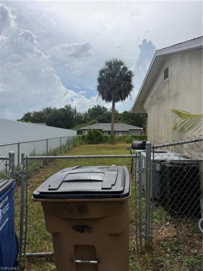 308 Vermont Way, Lehigh Acres, FL 33936 Photo