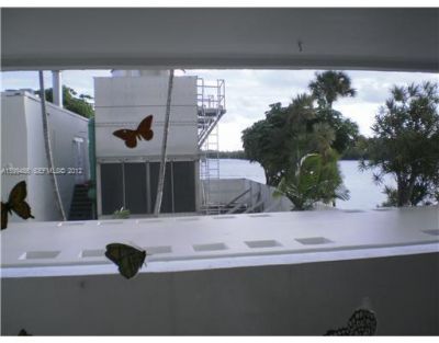 500 Bayview Drive, Unit 122, Sunny Isles Beach, FL 33160 Photo
