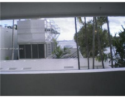 500 Bayview Drive, Unit 122, Sunny Isles Beach, FL 33160 Photo