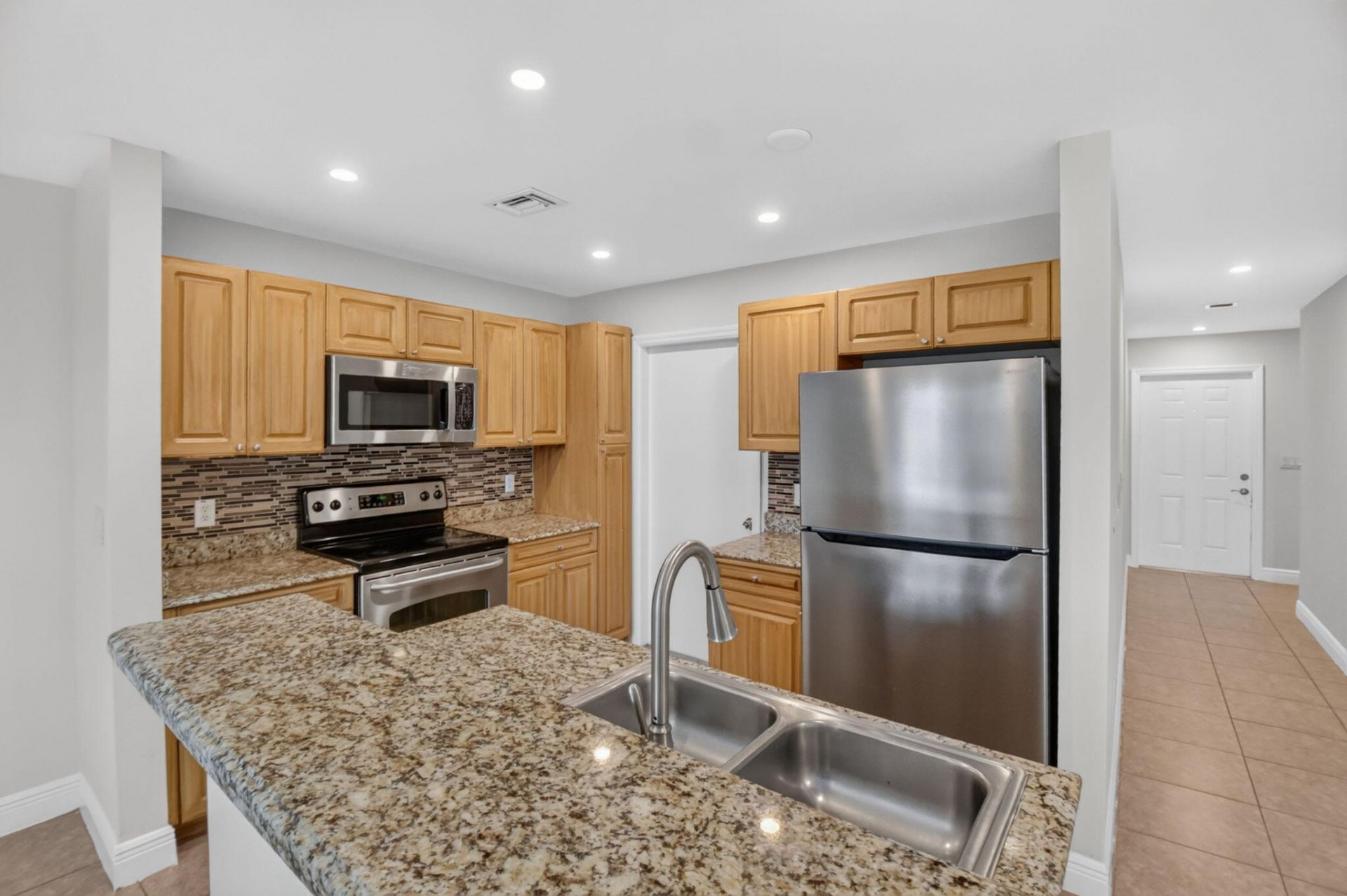6691 Old Farm Trail, Boynton Beach, FL 33437 Photo