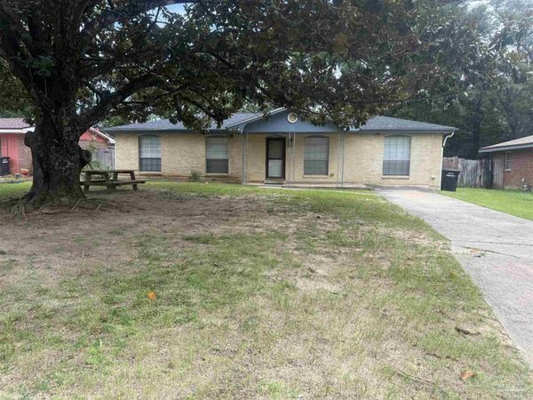 6550 Allyn Way, Pensacola, FL 32504