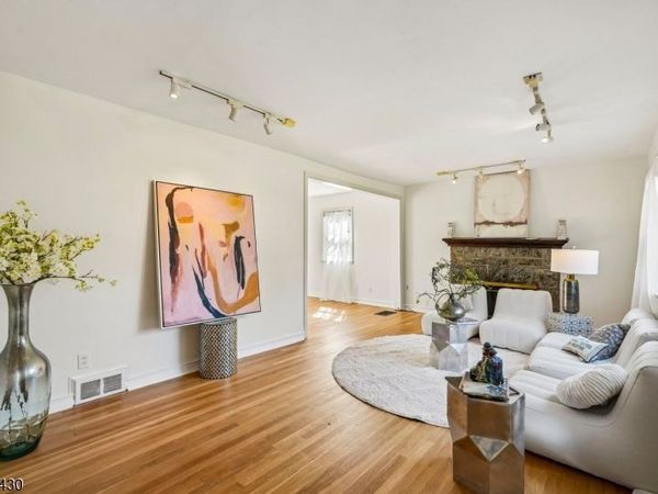 28 Johnson Ave, Teaneck, NJ 07666