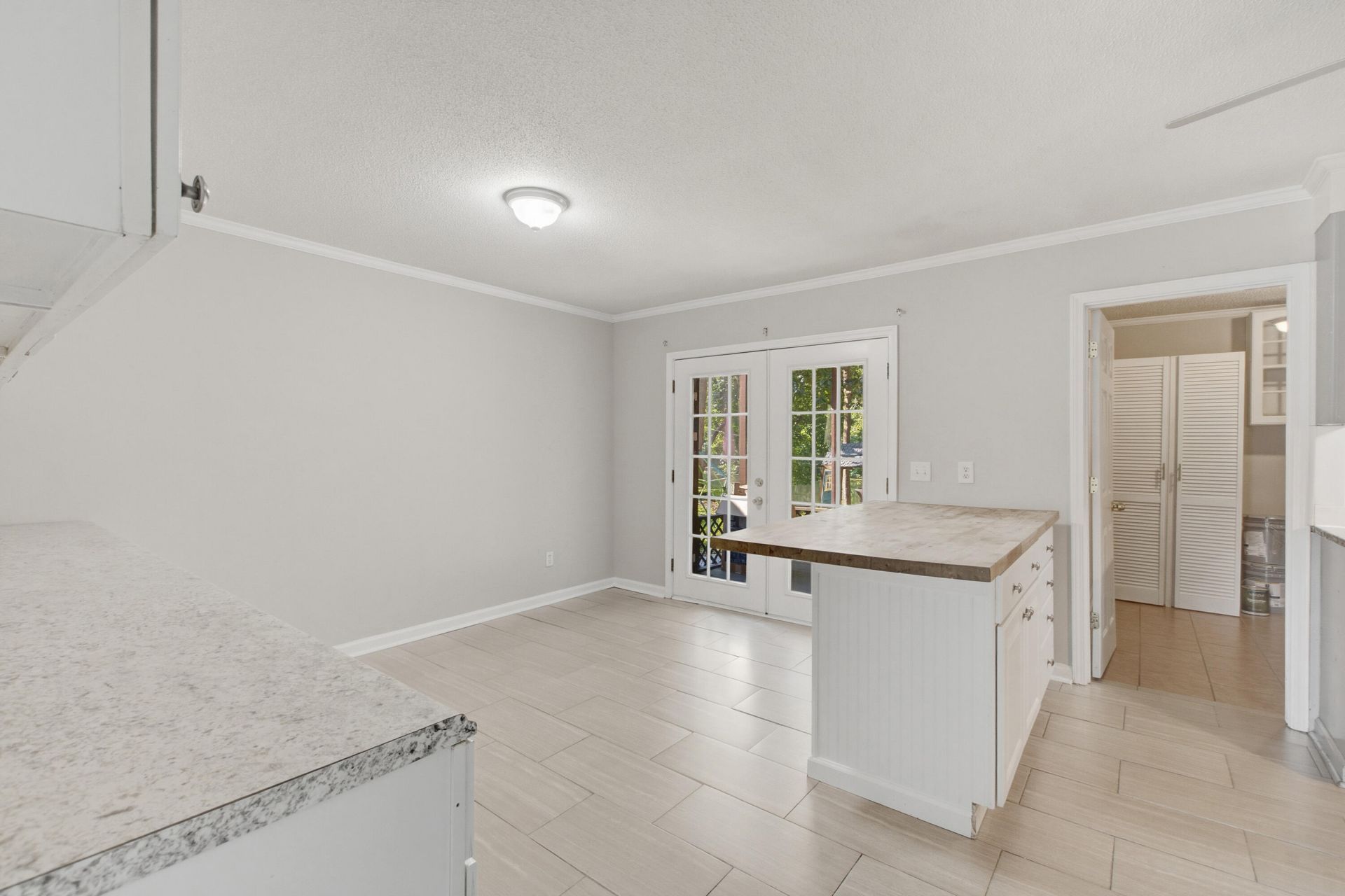 114 Brush Boulevard Photo 11