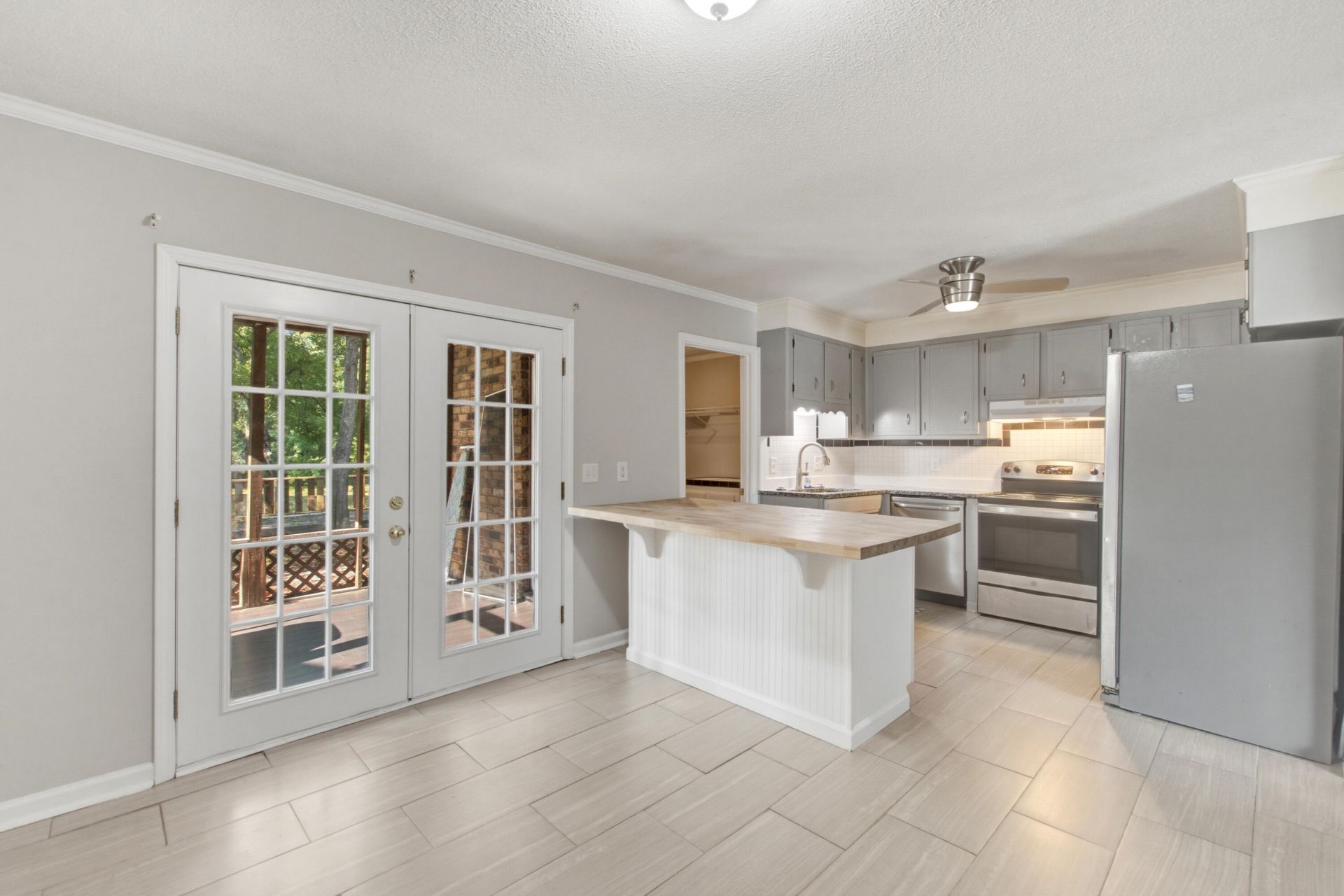 114 Brush Boulevard Photo 13