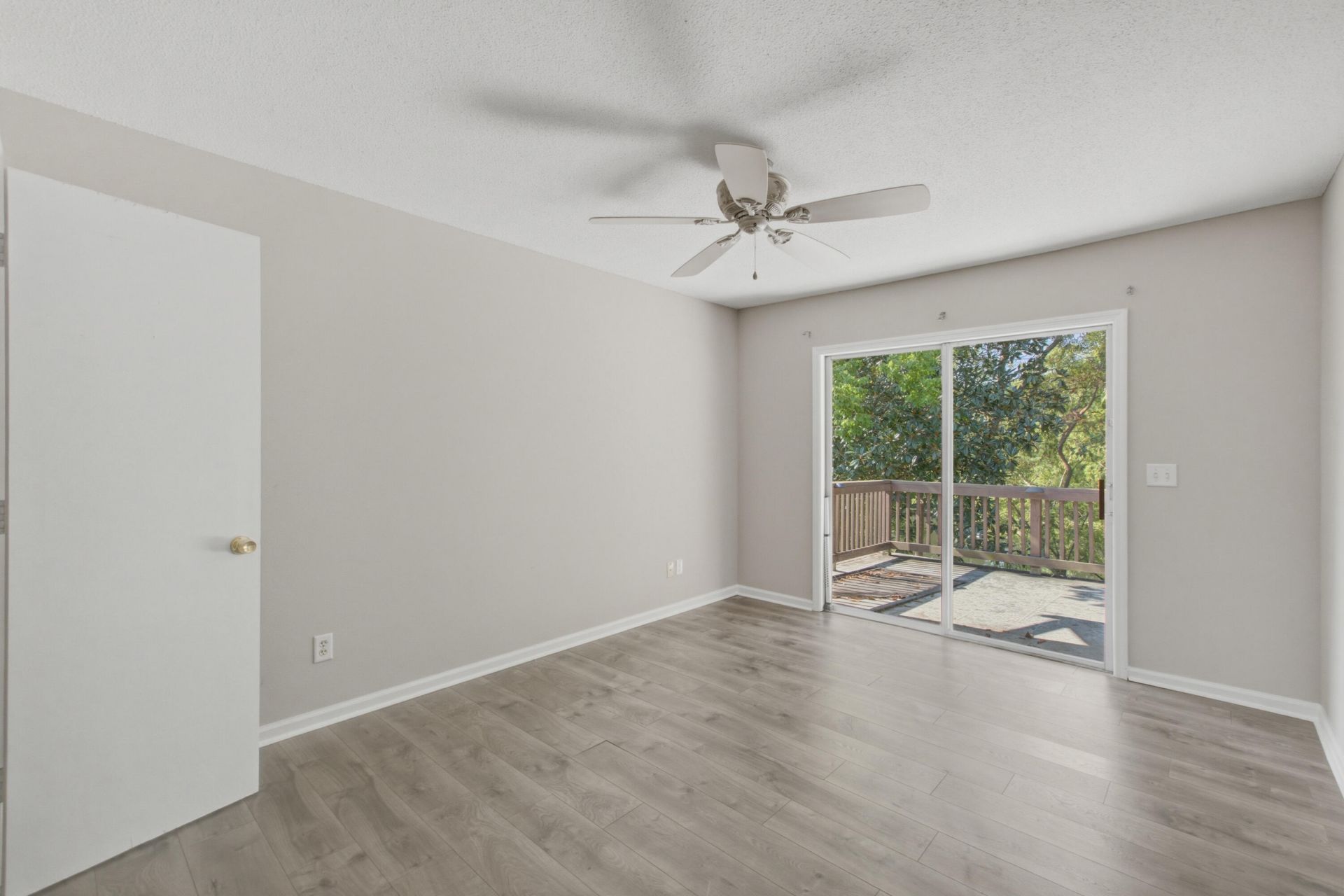 114 Brush Boulevard Photo 24