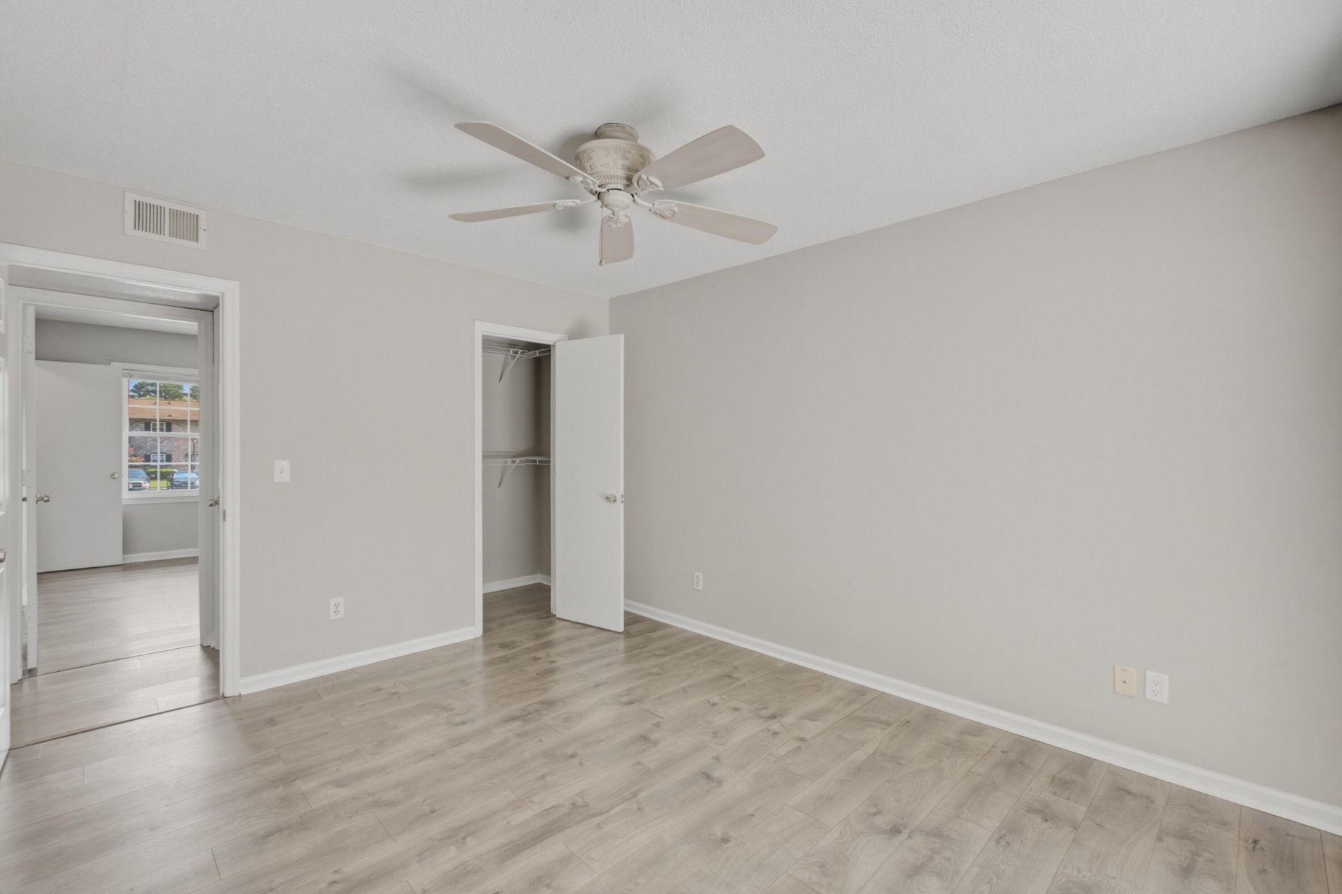 114 Brush Boulevard Photo 25
