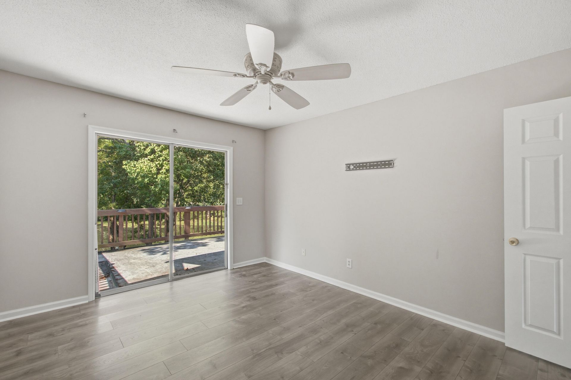 114 Brush Boulevard Photo 27