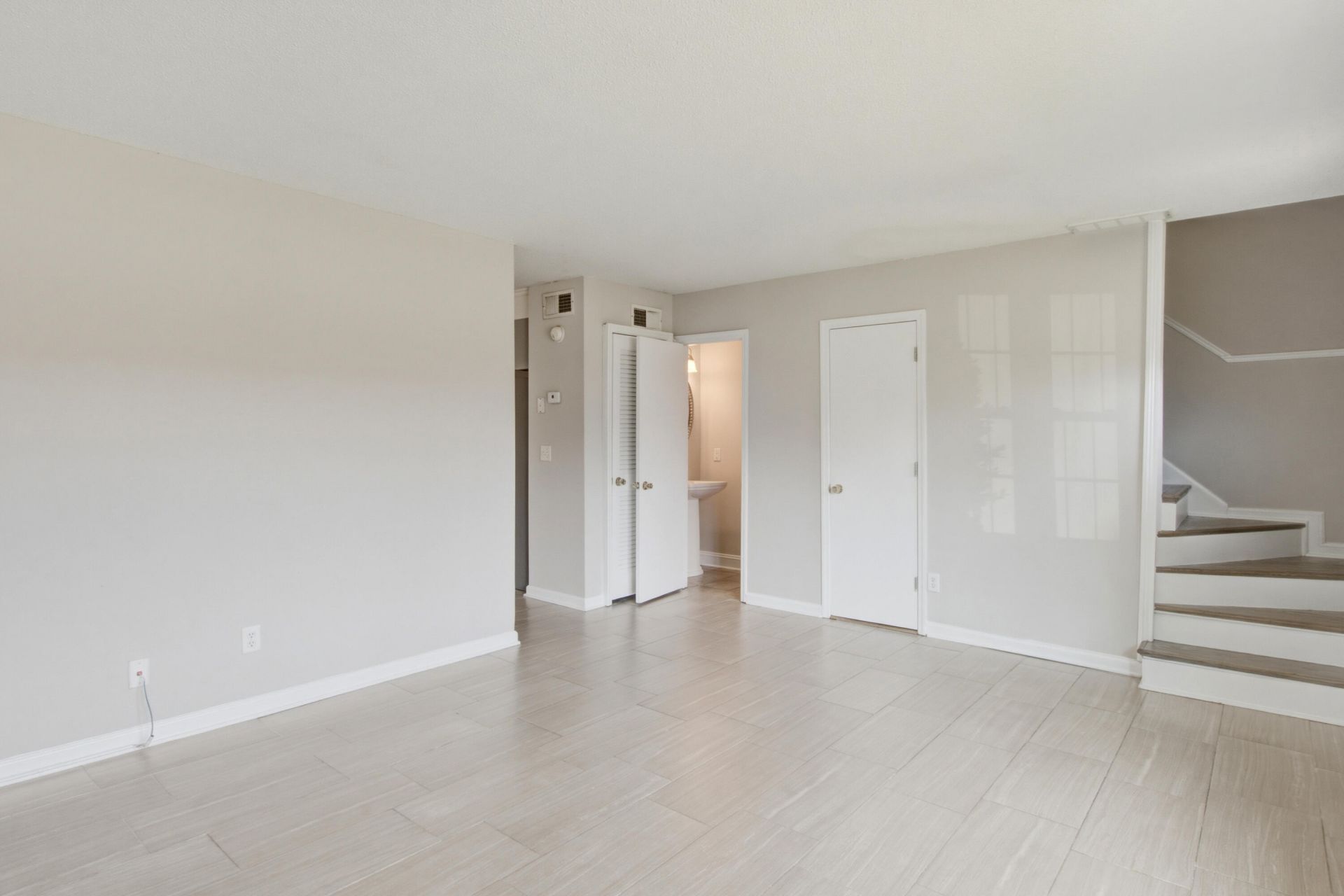 114 Brush Boulevard Photo 6