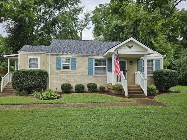 214 Ridgeway Dr , Nashville, TN 37214