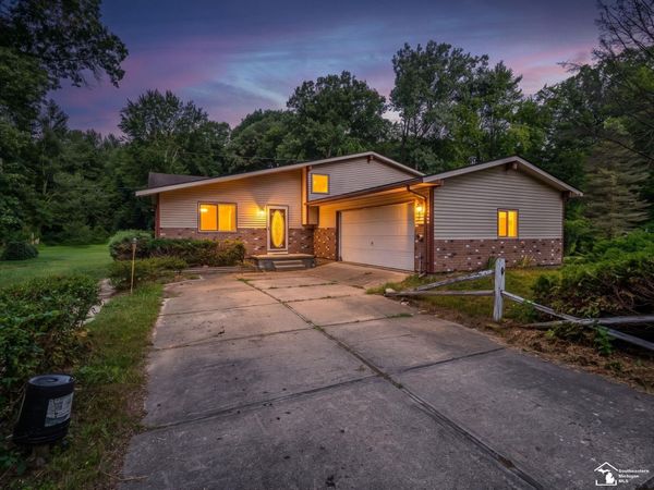 10191 Yensch Road, Maybee, MI 48159