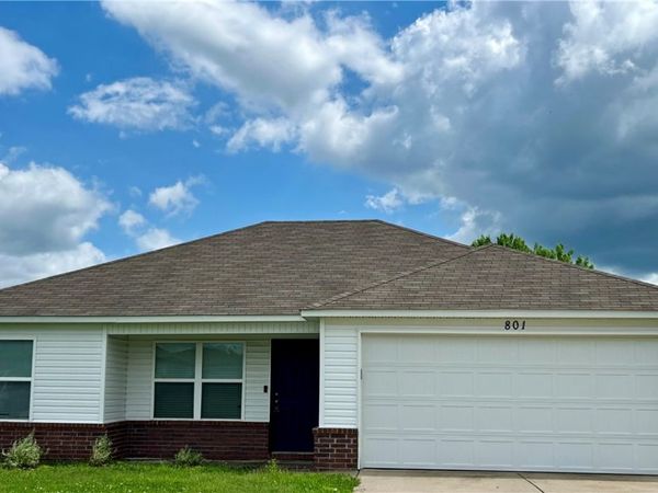 801 NW 68th Avenue , Bentonville, AR 72713