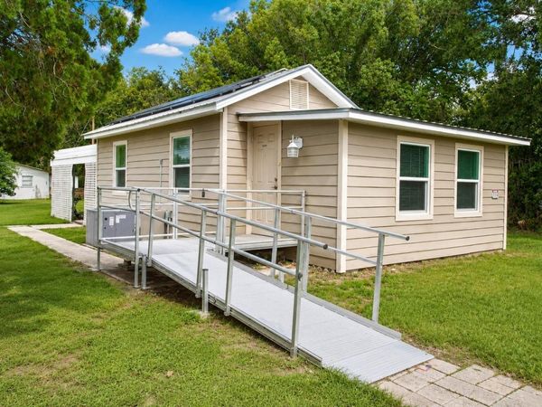 5811 11TH STREET , ZEPHYRHILLS, FL 33542