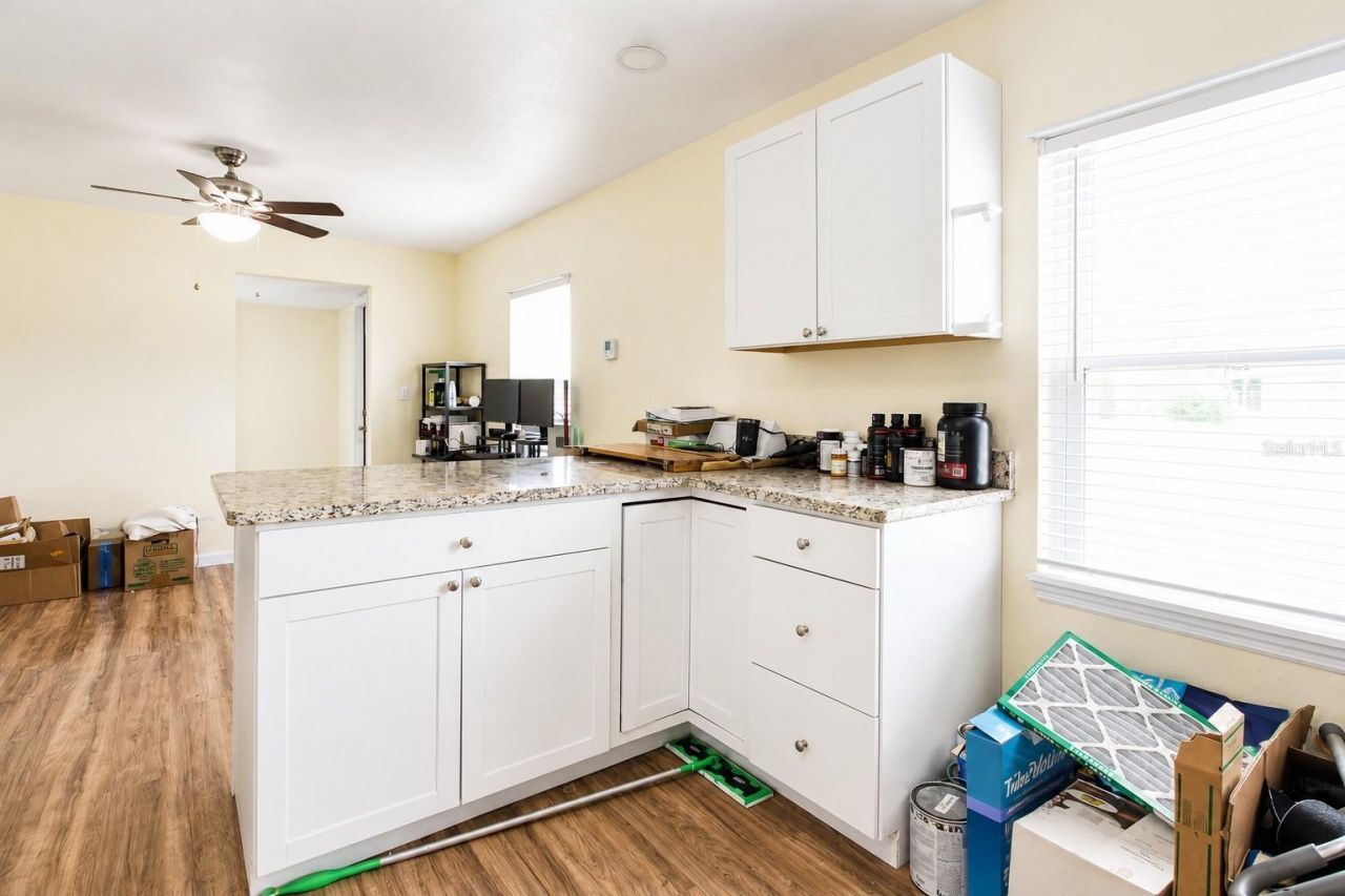 5811 11th Street , Zephyrhills, FL 33542 Photo