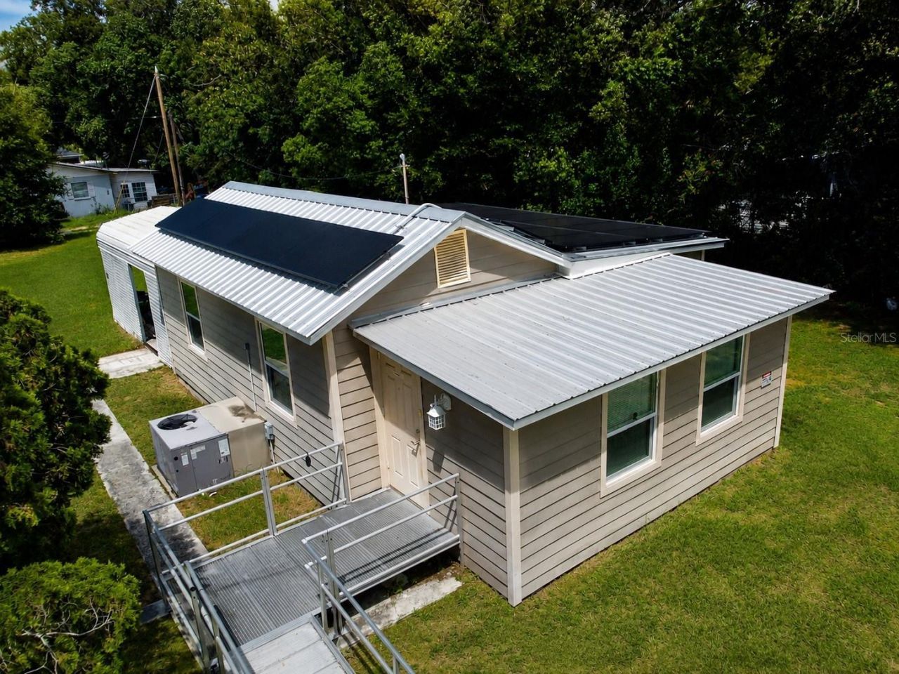 5811 11th Street , Zephyrhills, FL 33542 Photo