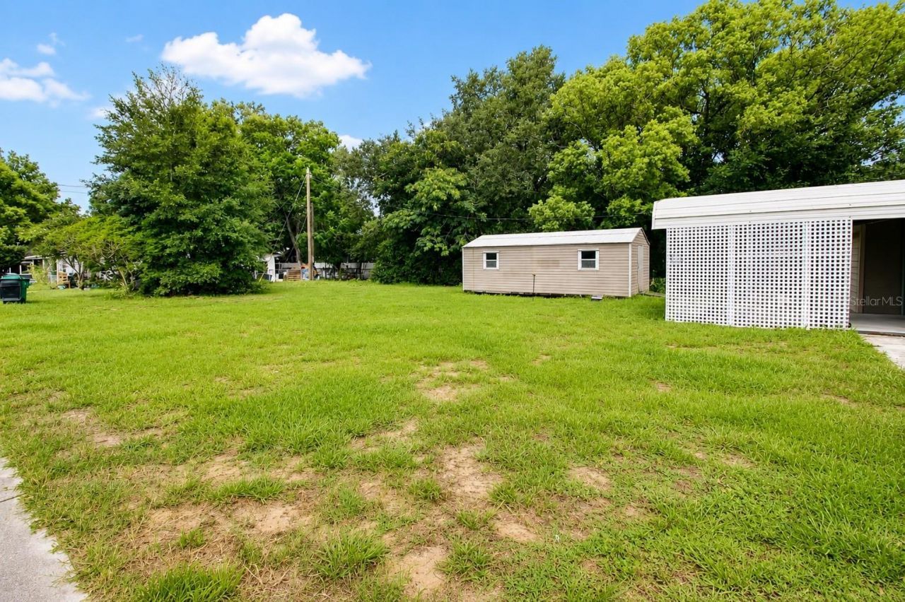 5811 11th Street , Zephyrhills, FL 33542 Photo