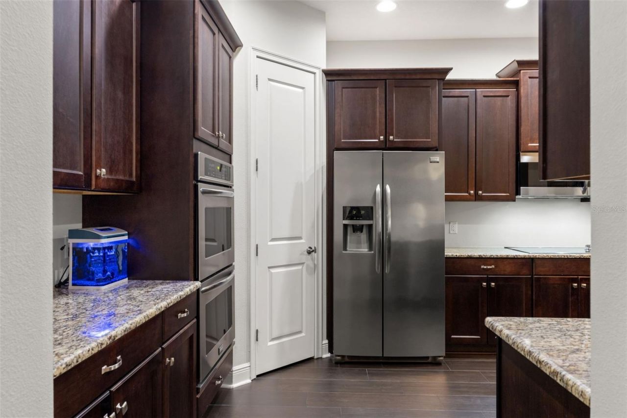 2112 Carroll Landing Drive, Tampa, FL 33612 Photo