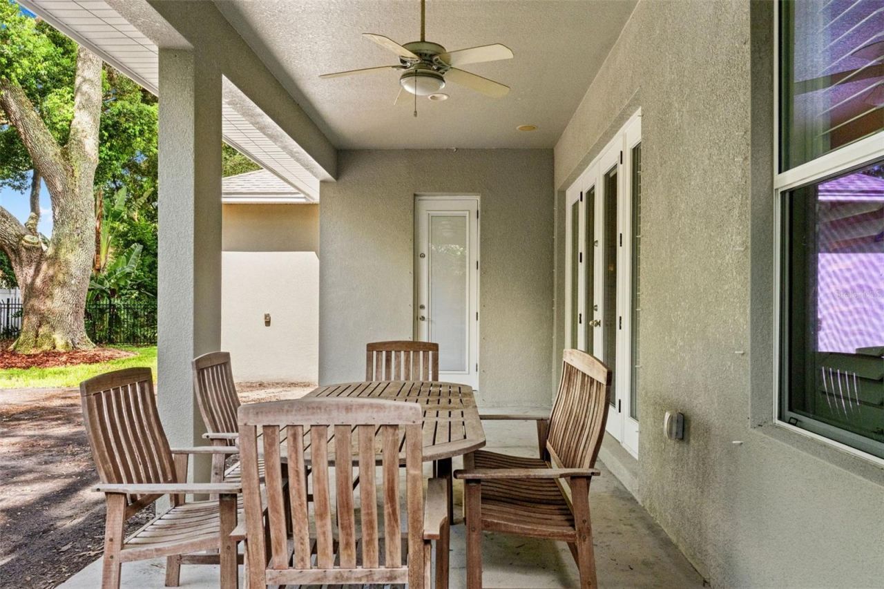 2112 Carroll Landing Drive , Tampa, FL 33612 Photo