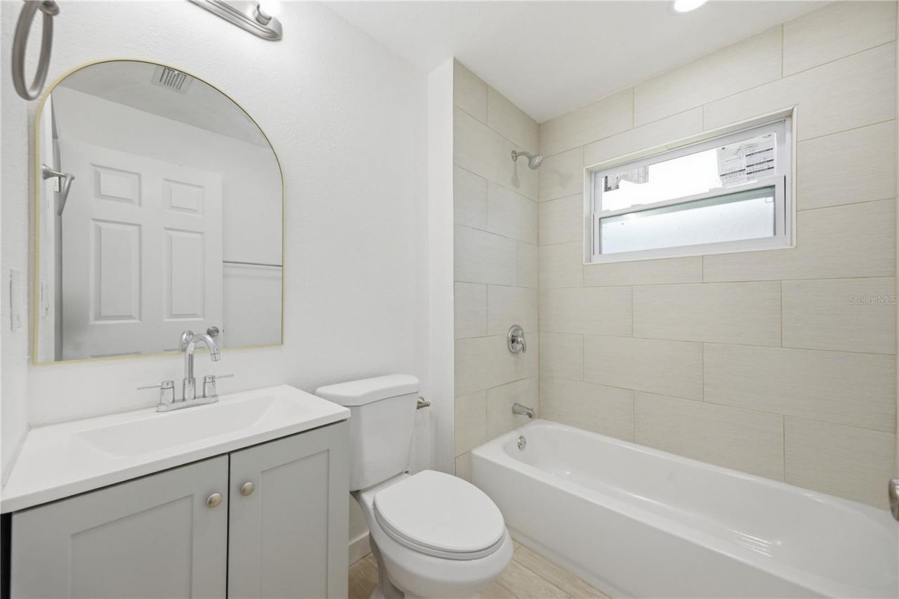 5920 Denver Street Ne, Saint Petersburg, FL 33703 Photo