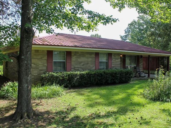 102 E. Fox Avenue, Derma, MS 38916