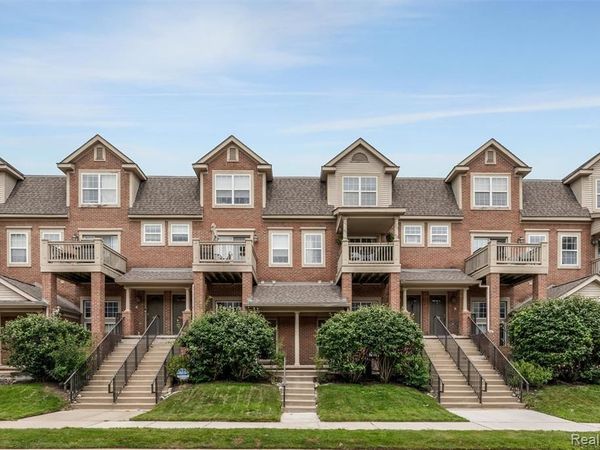 2795 Barclay Way, Ann Arbor, MI 48105