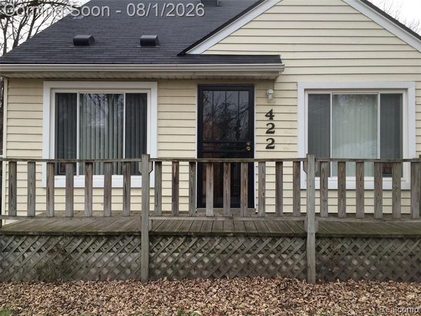 422 W Elza Avenue, Hazel Park, Mi 48030