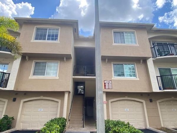 1700 CRESTWOOD Court S, Unit 1708, Royal Palm Beach, FL 33411