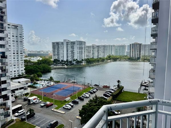 18051 Biscayne Blvd , Unit 1002, Aventura, FL 33160