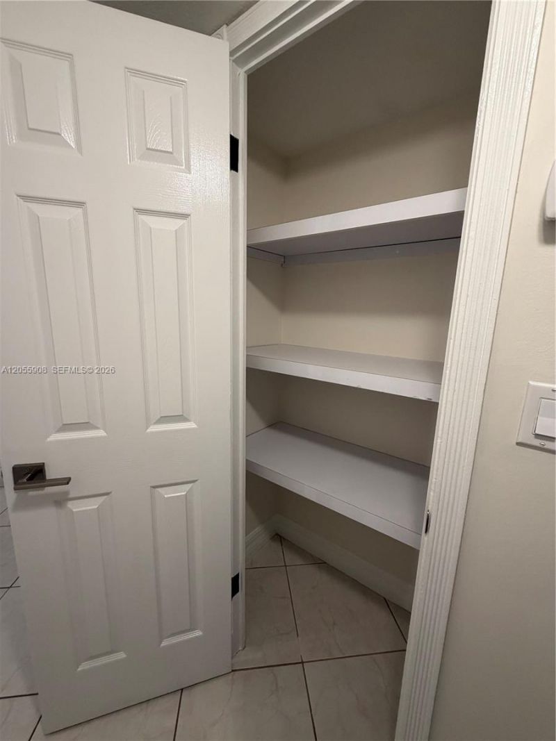 6932 Crown Gate Dr , Miami Lakes, FL 33014 Photo