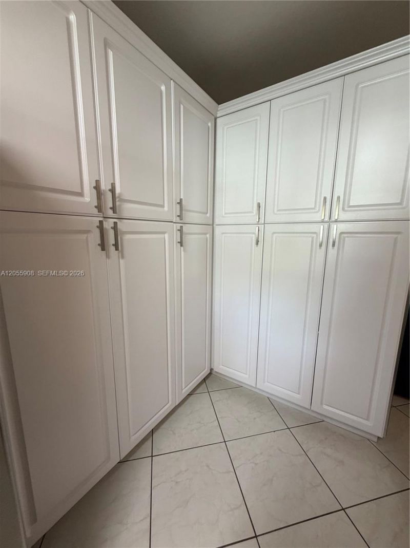 6932 Crown Gate Dr , Miami Lakes, FL 33014 Photo