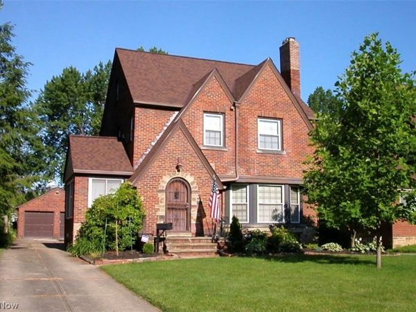 260 E 214th Street , Euclid, OH 44123