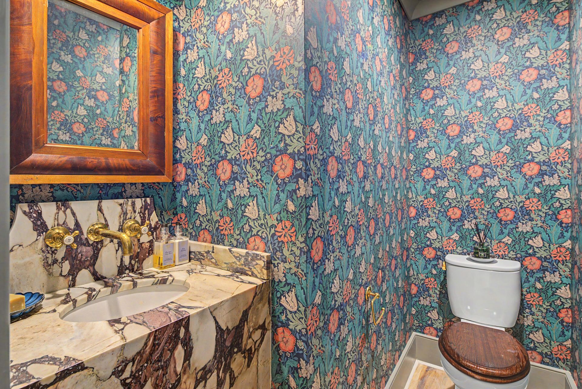 12 Ellen Avenue Photo 22