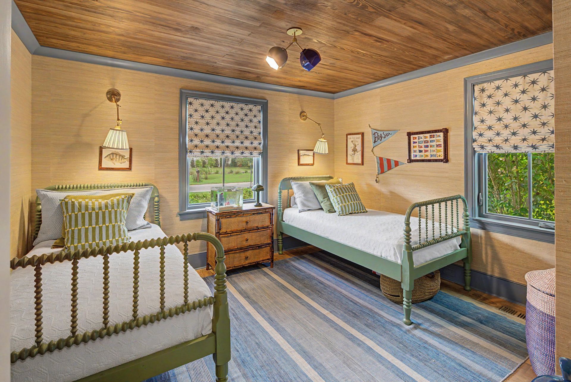 12 Ellen Avenue Photo 24