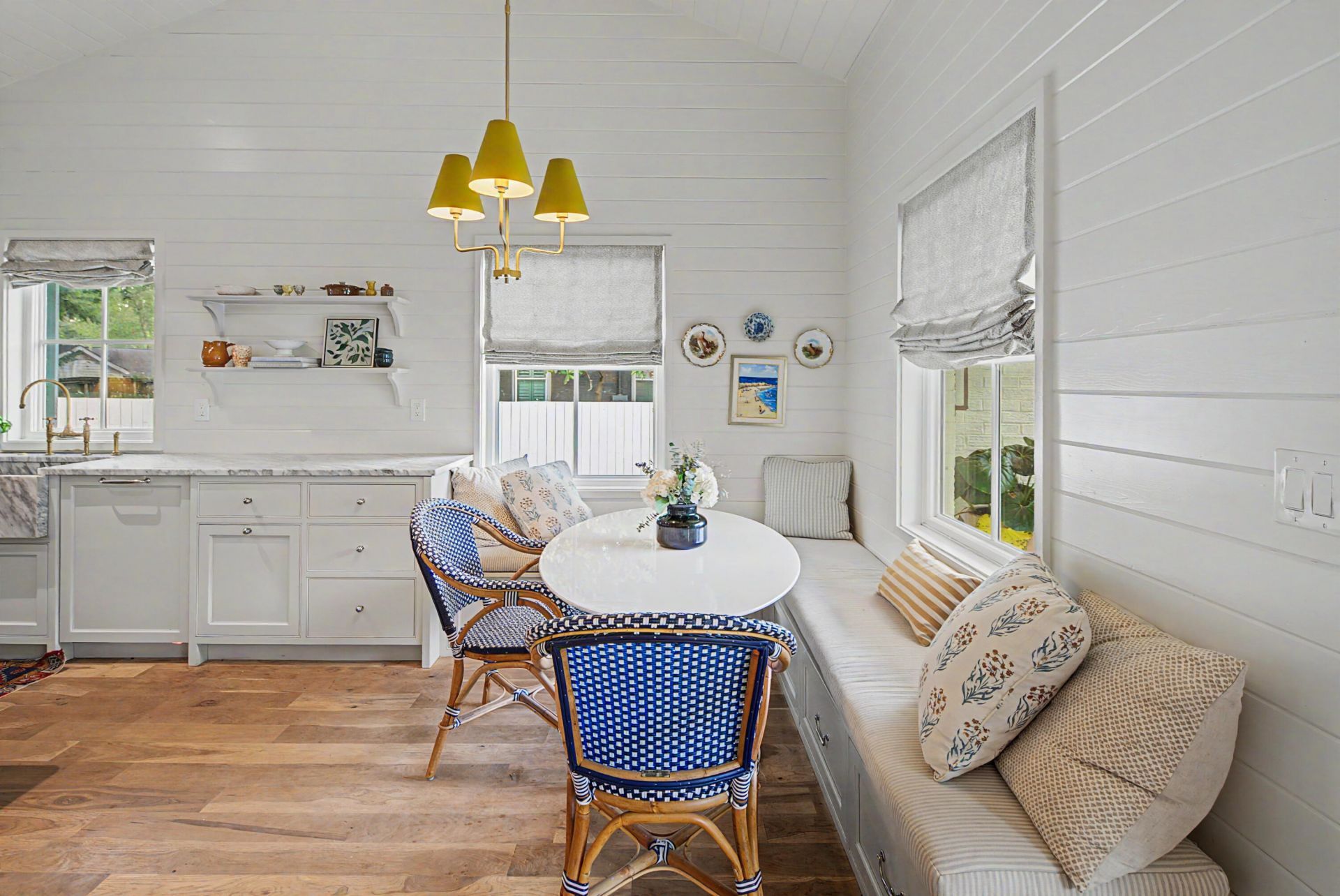12 Ellen Avenue Photo 6